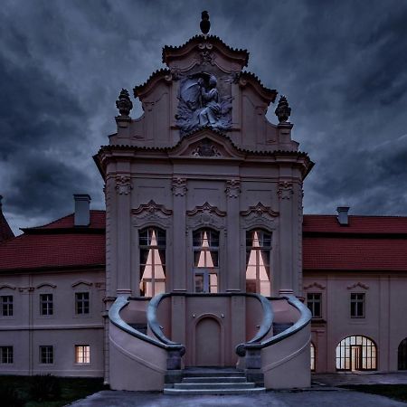 Hotel Klaster Zeliv Exterior photo