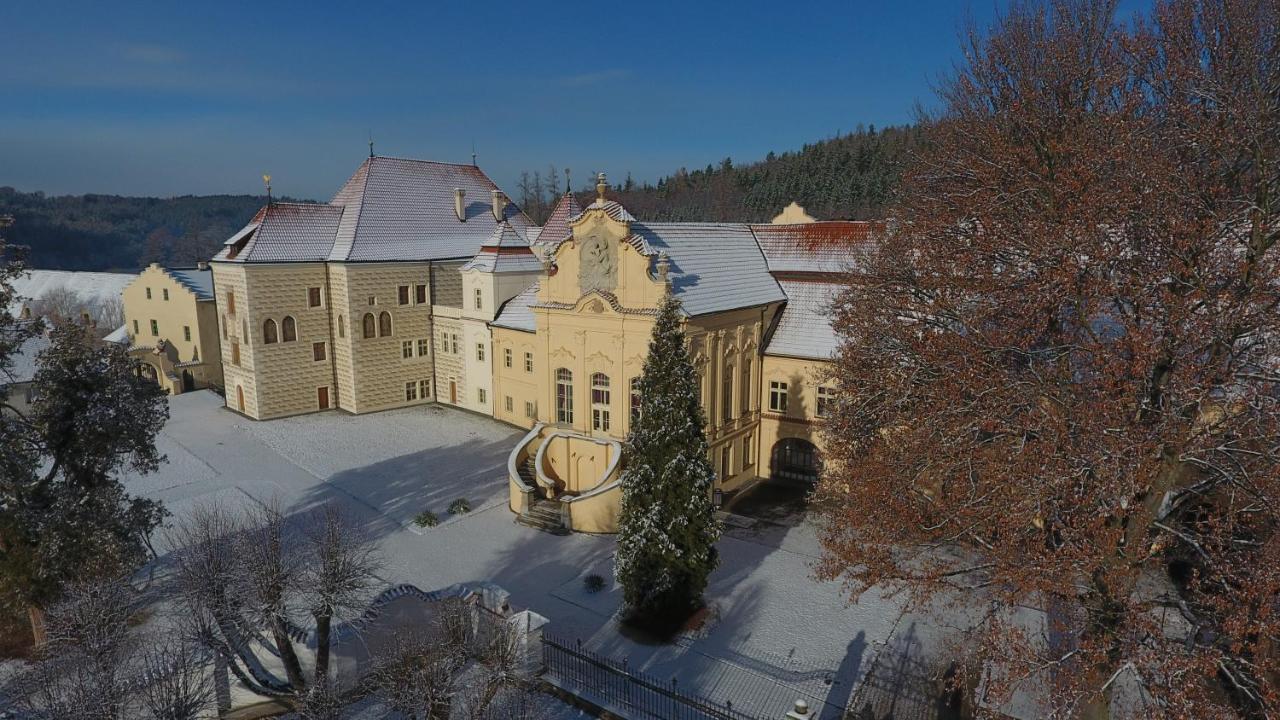 Hotel Klaster Zeliv Exterior photo